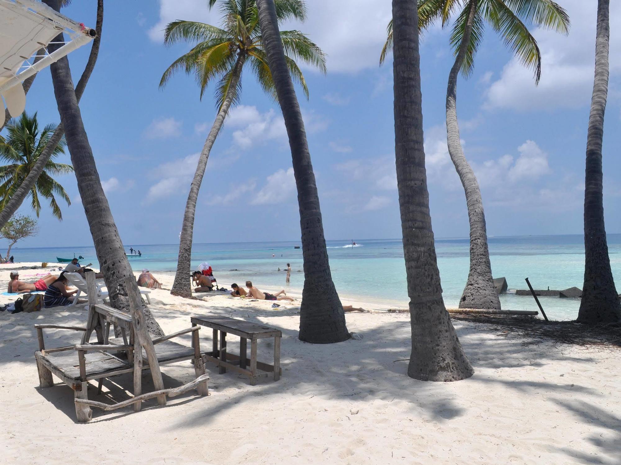 Hotel Water Breeze Maafushi Exterior foto